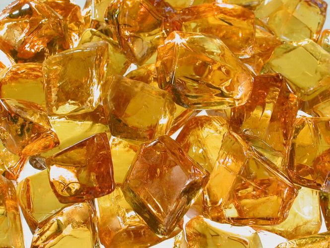 Nhựa thông chứa trong sáp wax lông