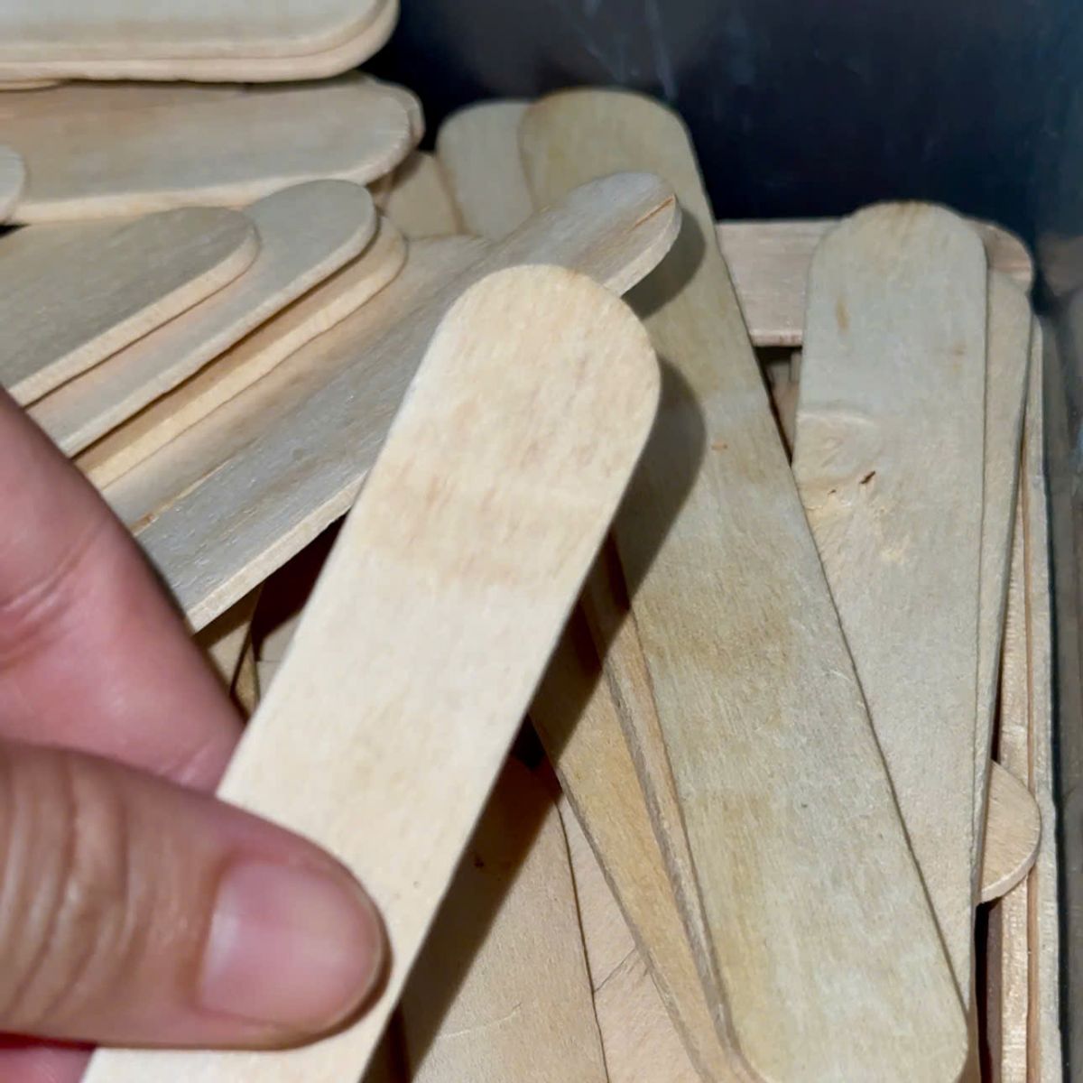 Que gỗ quét sáp wax